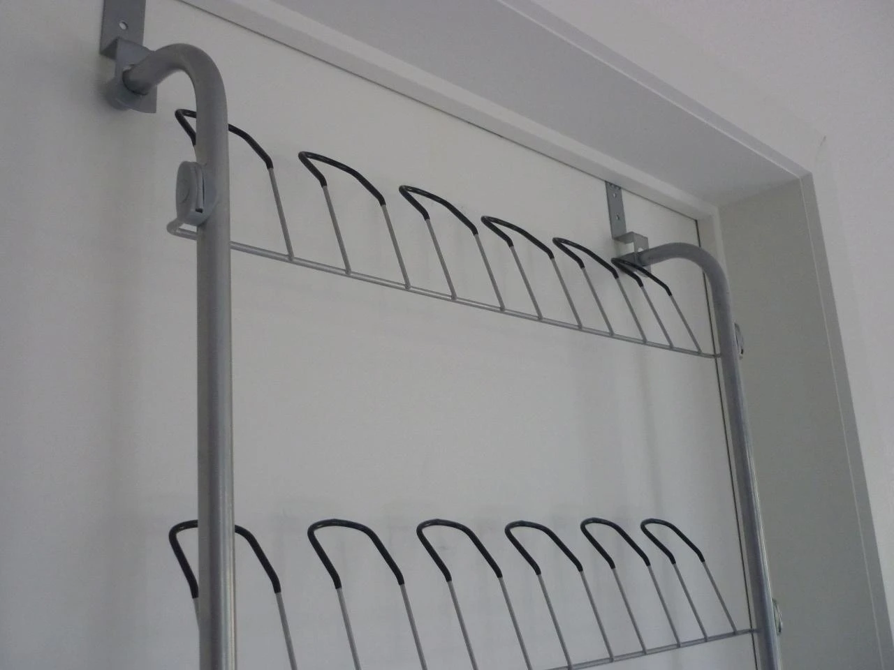 Zapatero de aluminio para puerta, estante para colgar zapatos, modelo de puerta para 12 pares de zapatos – photo 3